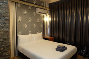 Отель Decordo Hostel  Бангкок